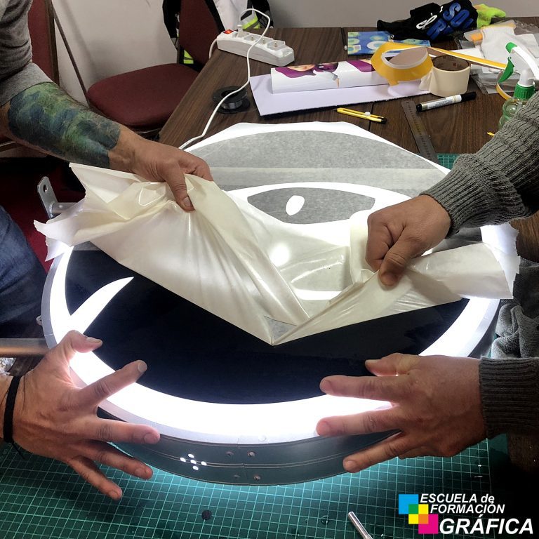 Curso de Vinilografia y Operador de plotter de corte (26)