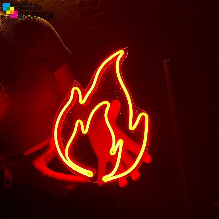 Curso de Instalación de Neón Flex - Noviembre 2024 - EFG (13)