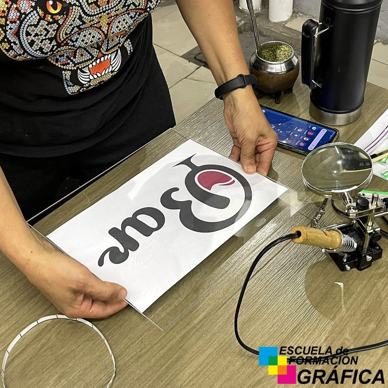 Curso de Instalación de Neón Flex - Noviembre 2024 - EFG (5)