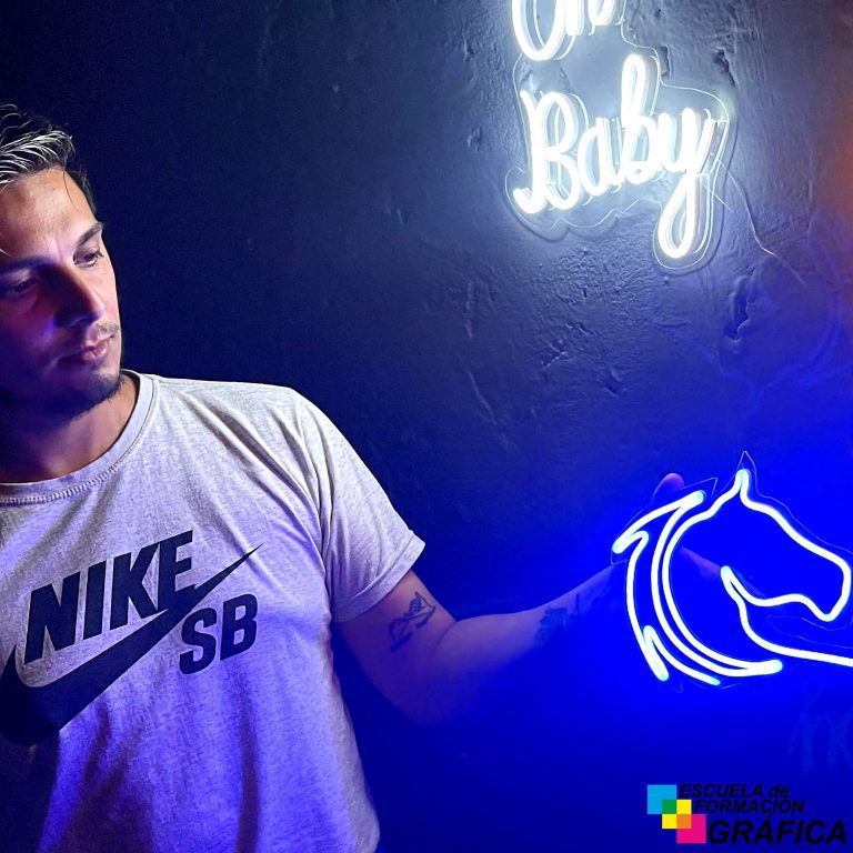 Curso de Instalación de Neón Flex - Noviembre 2024 - EFG (7)