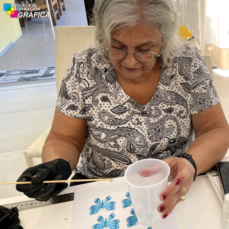 Curso de Papeleria Creativa y Silhouette - Noviembre 2025 - EFG -Escuela de Formación Grafica 10