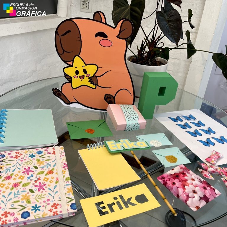 Curso de Papeleria Creativa y Silhouette - Noviembre 2025 - EFG -Escuela de Formación Grafica 11