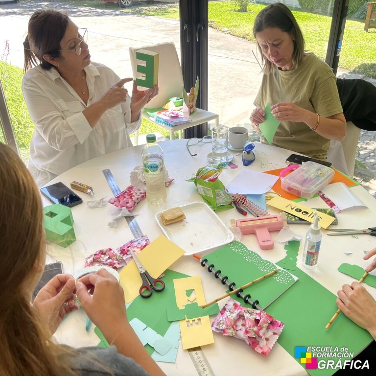 Curso de Papeleria Creativa y Silhouette - Noviembre 2025 - EFG -Escuela de Formación Grafica 4