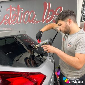 Curso de Polarizados - 2 de Diciembre del 2025 - EFG - Escuela de Formación Gráfica8