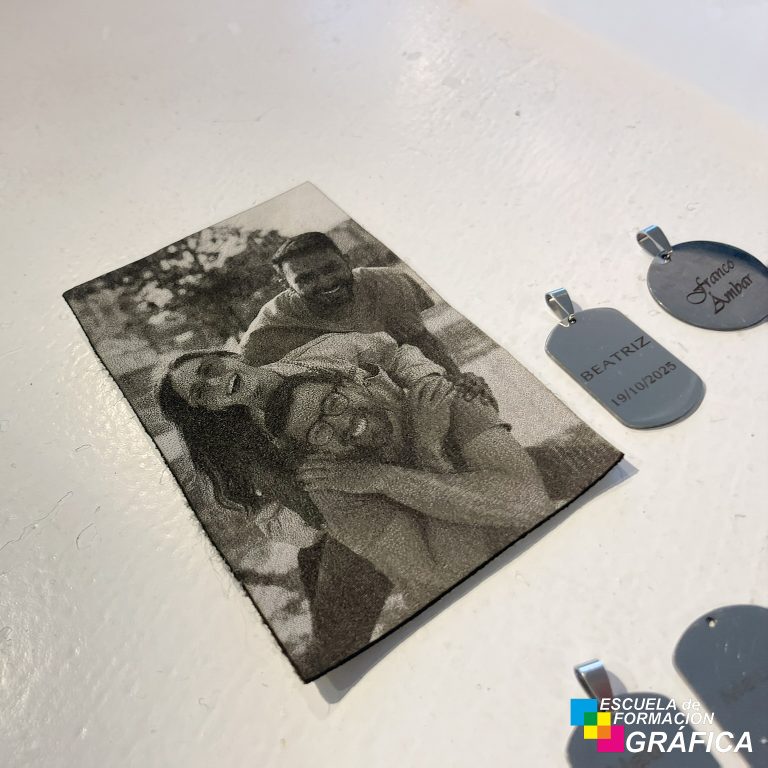 Curso de corte y grabado láser - 19 de Octubre del 2025 - Escuela de Formacion grafica33